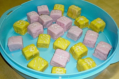 Petits Fours 49