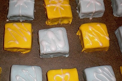 Petits Fours 47