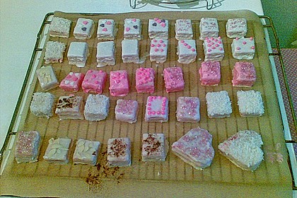 Petits Fours 64