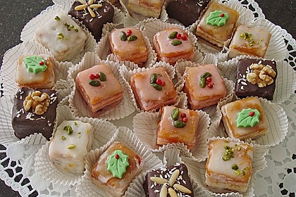 Petits Fours 18