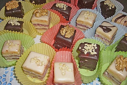 Petits Fours 61