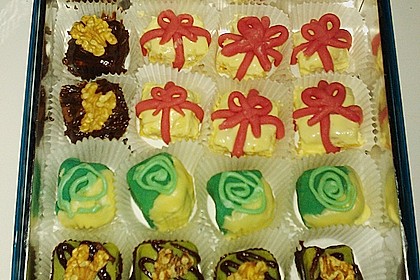 Petits Fours 28