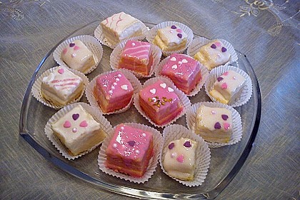Petits Fours 43