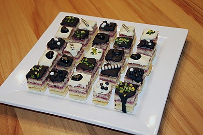 Petits Fours 12