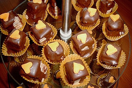 Petits Fours 23