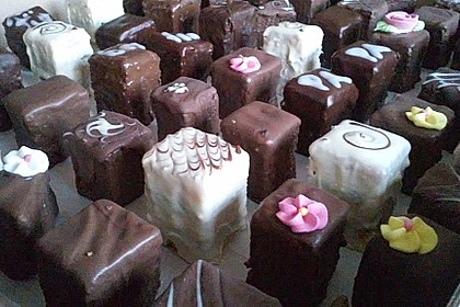 Petits Fours 62