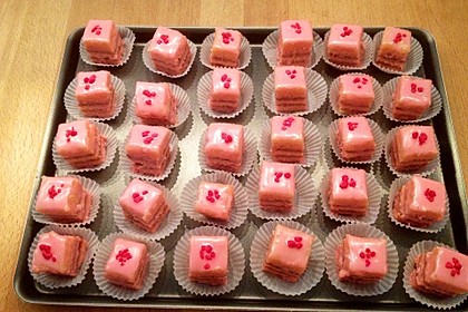 Petits Fours 22