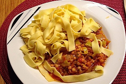 Bolognese von roten Linsen 21