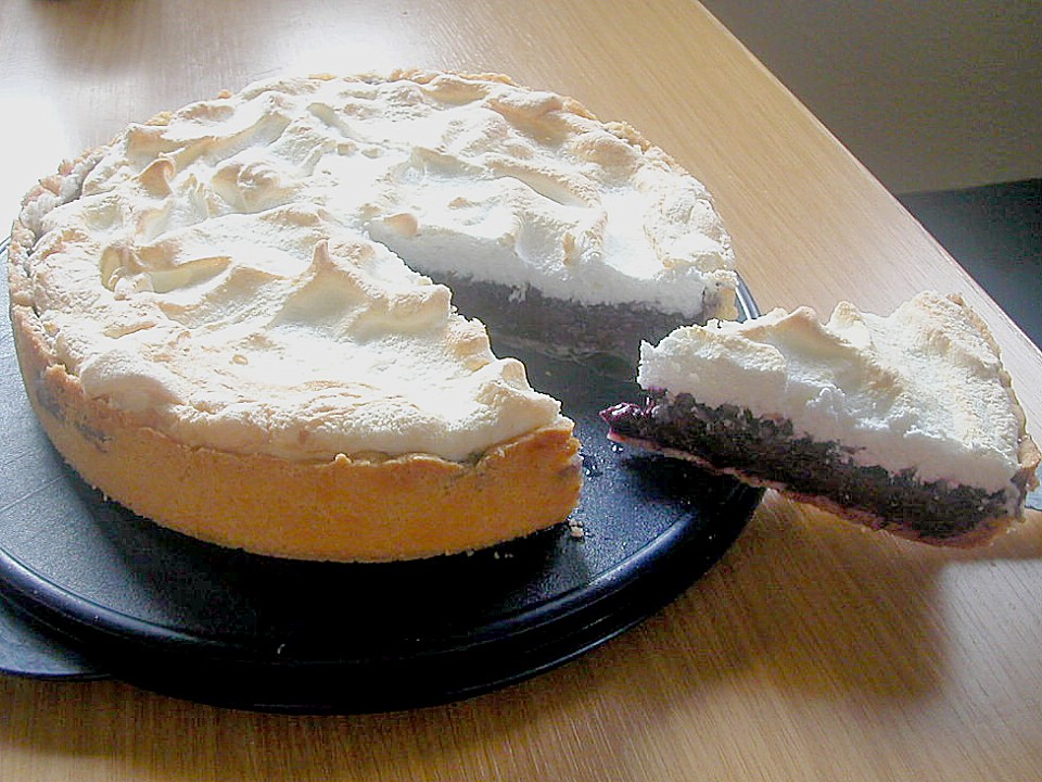 Laras Heidelbeer - Kokos - Kuchen mit Baiser (Rezept mit Bild ...