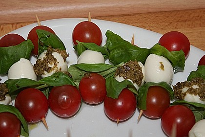 Mozzarella - Tomaten Spieße 1