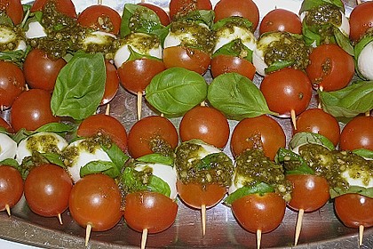 Mozzarella - Tomaten Spieße 8
