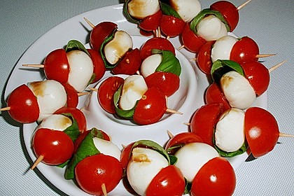 Mozzarella - Tomaten Spieße 15
