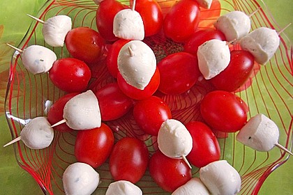Mozzarella - Tomaten Spieße 16