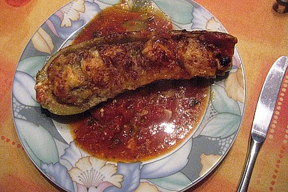 Mit Hackfleisch gefüllte Zucchini 26