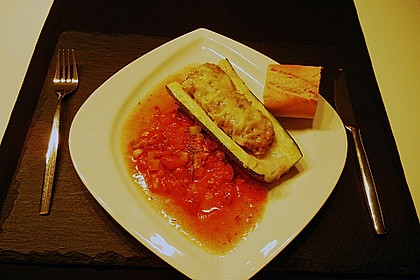 Mit Hackfleisch gefüllte Zucchini 5
