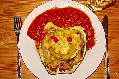 Mit Hackfleisch gefüllte Zucchini 17