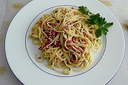 Spaghetti in Knoblauch und &Ouml;l 1
