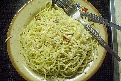 Spaghetti in Knoblauch und &Ouml;l 2
