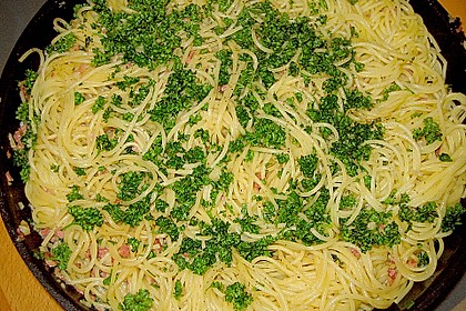 Spaghetti in Knoblauch und &Ouml;l 3