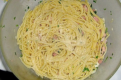 Spaghetti in Knoblauch und &Ouml;l 11
