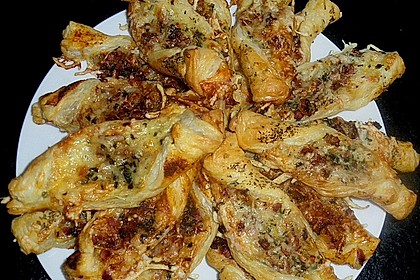 Bl&auml;tterteig - Schinken - Stangen