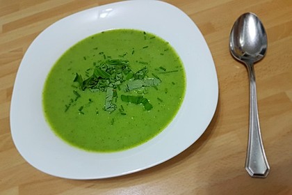 Brokkoli - Basilikum Suppe 9