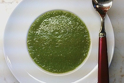 Brokkoli - Basilikum Suppe 2