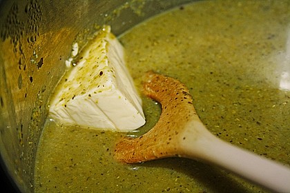 Brokkoli - Basilikum Suppe 6
