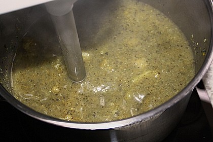 Brokkoli - Basilikum Suppe 13