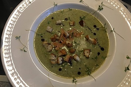 Brokkoli - Basilikum Suppe 3