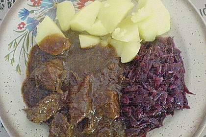 Rindergulasch, rostbraun 13