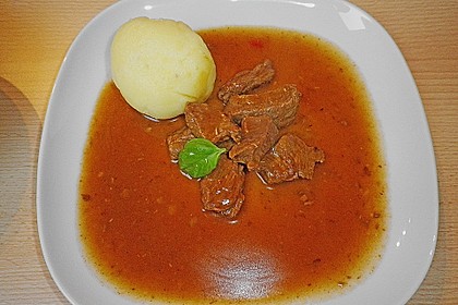 Rindergulasch, rostbraun 14