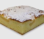 K&auml;sekuchen mit Grie&szlig; und Birnen (Bild)