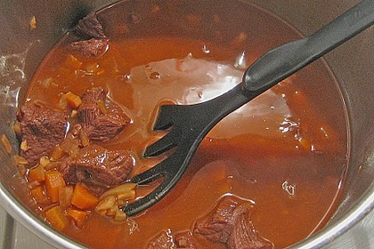Gulasch nach Oma Magda 10