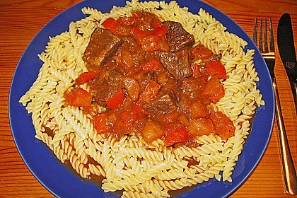 Gulasch nach Oma Magda 25