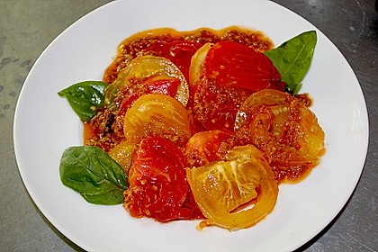 Tomatensalat mit Pesto 2