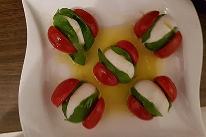 Tomaten - Mozzarella - Spieße 24