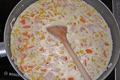 Bester bunter Nudelauflauf mit Mais und Paprika 16