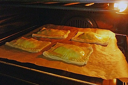 Schinken - K&auml;se Bl&auml;tterteigtaschen 12
