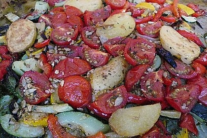 Ofengem&uuml;se mit Ziegenfrischk&auml;se