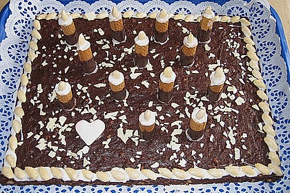 Bunter Geburtstagskuchen mit Waffelr&ouml;llchen - Mandel - Kerzen 34