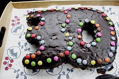 Bunter Geburtstagskuchen mit Waffelr&ouml;llchen - Mandel - Kerzen 40