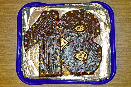 Bunter Geburtstagskuchen mit Waffelr&ouml;llchen - Mandel - Kerzen 55