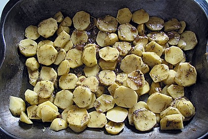 Kartoffel - Gem&uuml;se - Pfanne aus dem Backofen