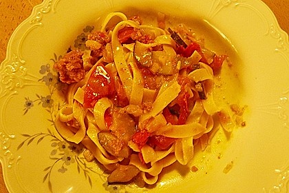 Nudeln mit mediterraner Gem&uuml;seso&szlig;e 1