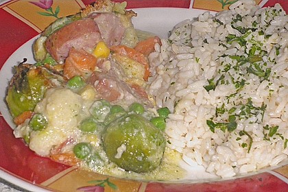 Auflauf mit Buttergem&uuml;se, Rosenkohl und Mettenden 3