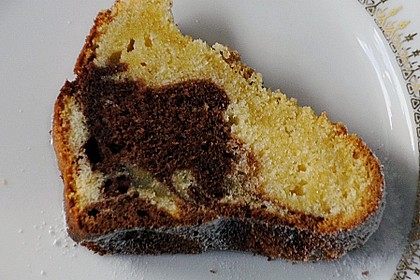Saftiger Marmorkuchen 11