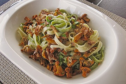Tagliatelle mit Sahne-Pilzsauce 8