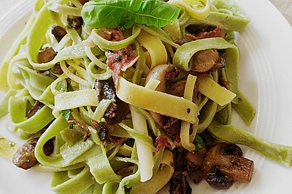 Tagliatelle mit Sahne-Pilzsauce 9