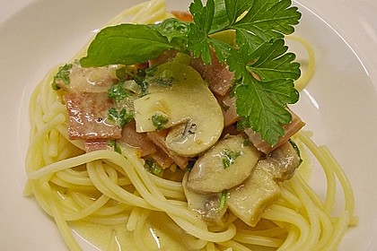 Tagliatelle mit Sahne-Pilzsauce 14